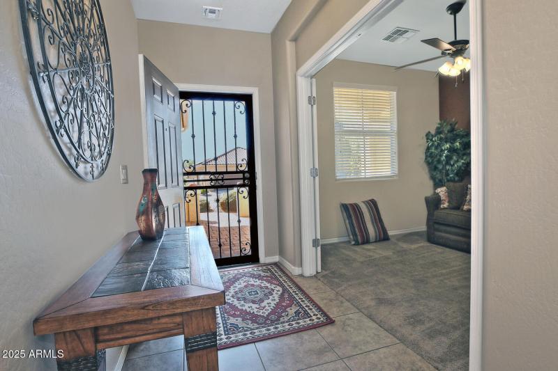 7382 W Silver Spring Way-large-008-020-E