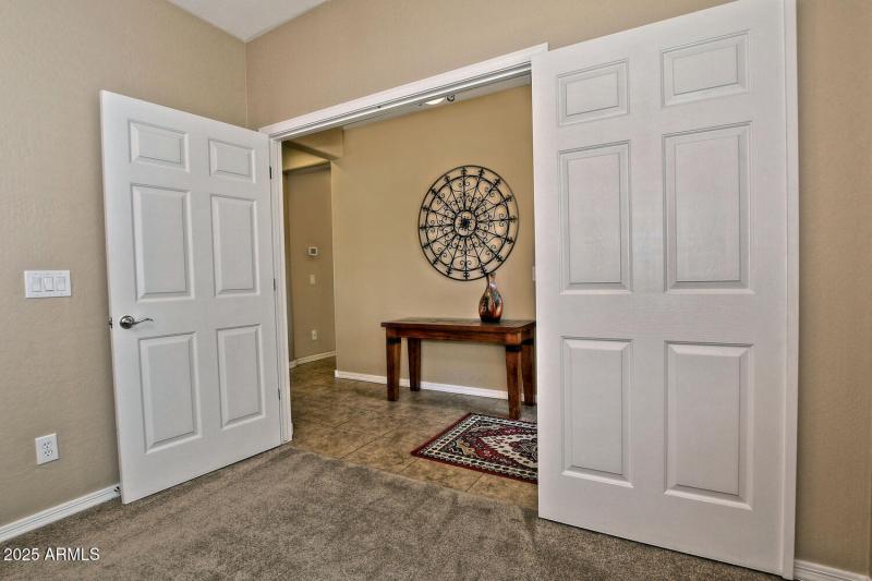 7382 W Silver Spring Way-large-010-031-D