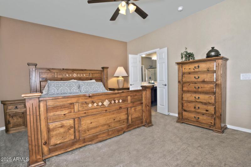 7382 W Silver Spring Way-large-027-034-P