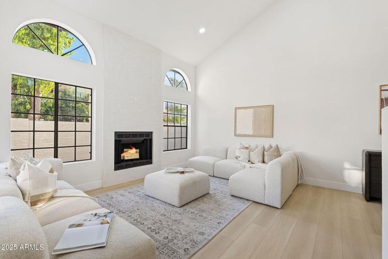 11011 N 92nd St UNIT 1106 - 06