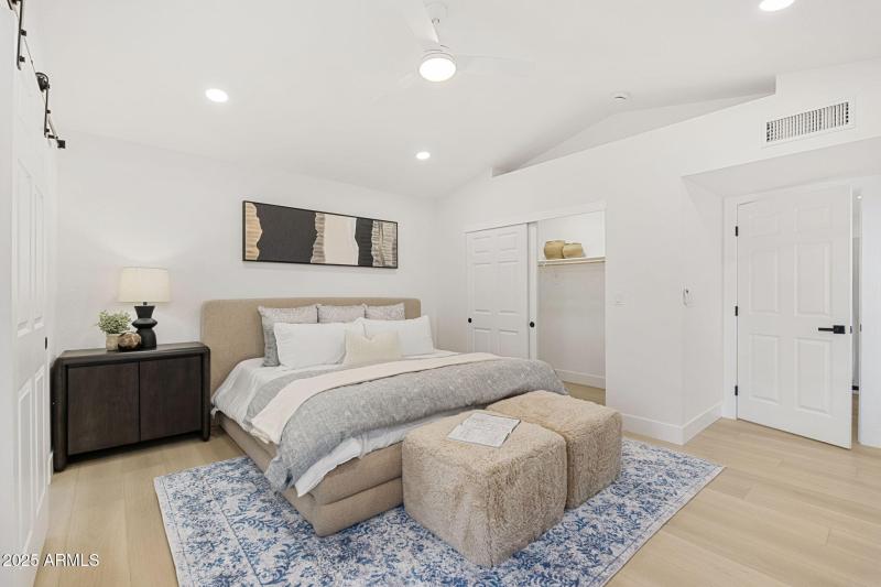 11011 N 92nd St UNIT 1106 - 23