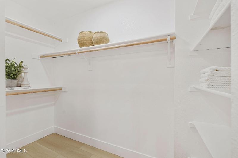 11011 N 92nd St UNIT 1106 - 27