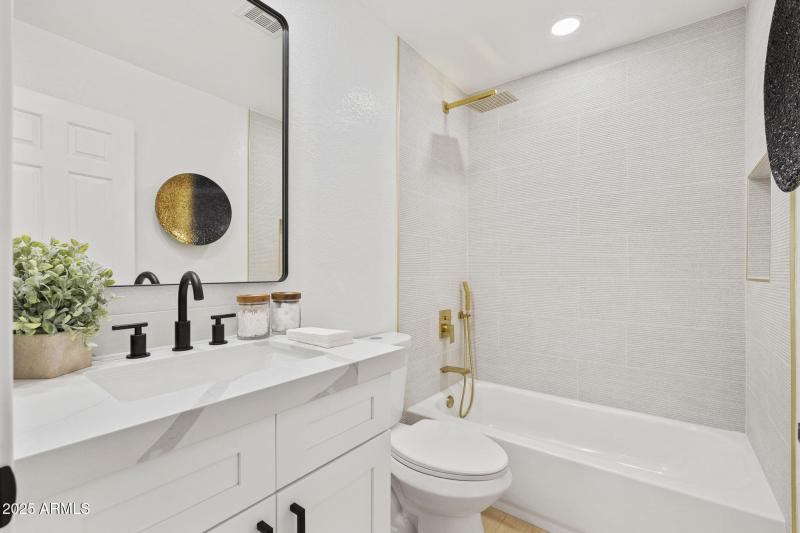 11011 N 92nd St UNIT 1106 - 29