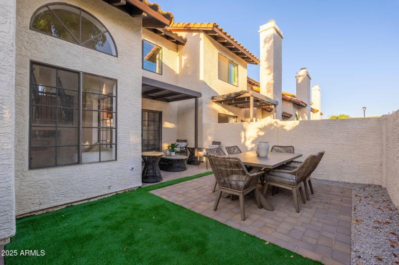 11011 N 92nd St UNIT 1106 - 35