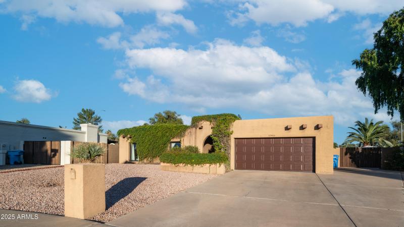 15831 N 47th Pl Exterior Photos-6