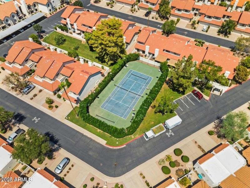 1101 n 92nd st 1106 tennis court