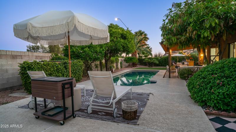 15831 N 47th Pl Exterior Photos-14