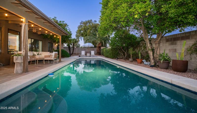 15831 N 47th Pl Exterior Photos-19