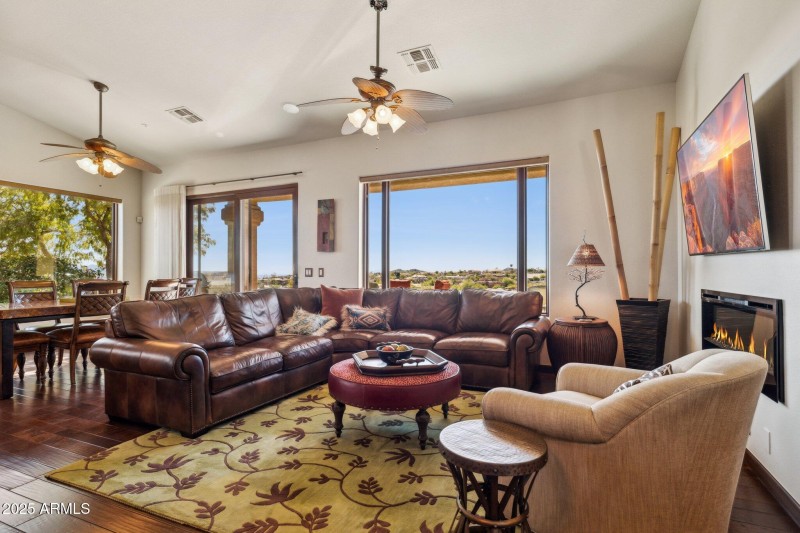 80-web-or-mls-15634-sycamore-dr