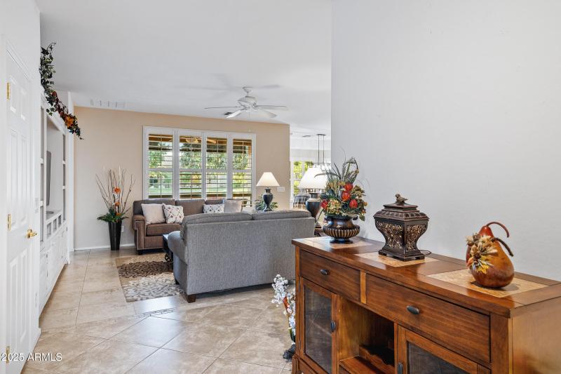 42551 W Candyland Pl-5