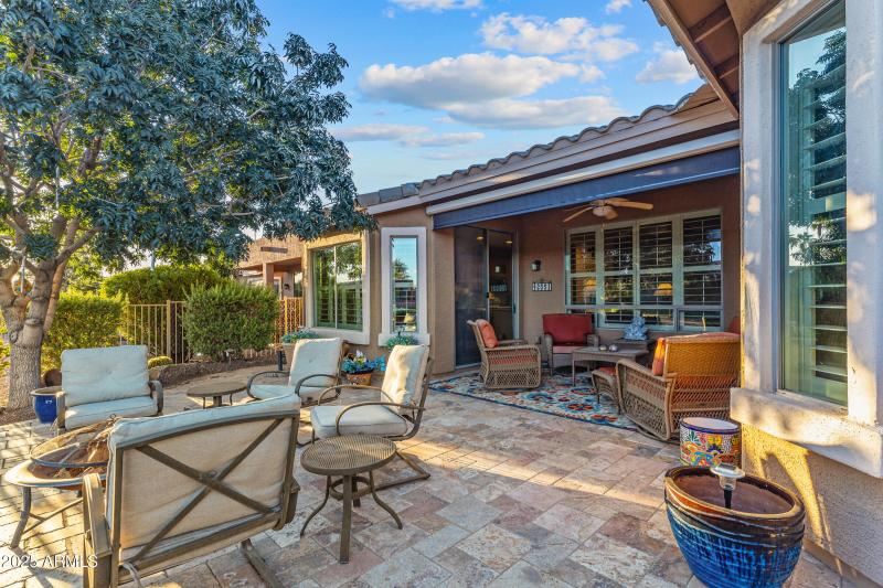 42551 W Candyland Pl-30