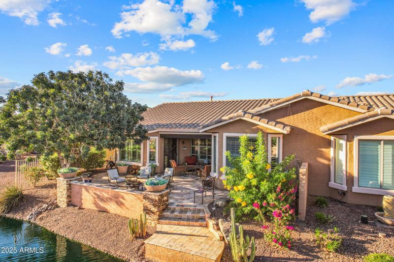 42551 W Candyland Pl-37