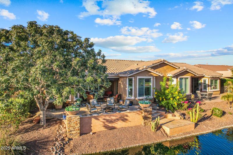 42551 W Candyland Pl-38