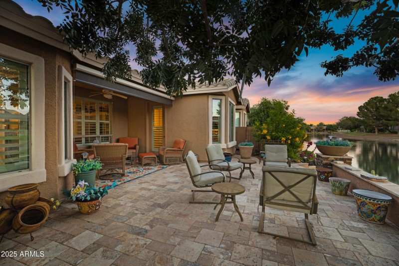 42551 W Candyland Pl-47