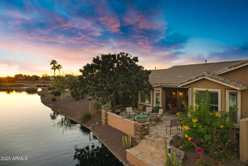 42551 W Candyland Pl-52