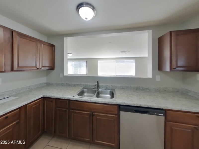 4_pc_4NZYeQf2if_mCFWeiGsIr_layout_1