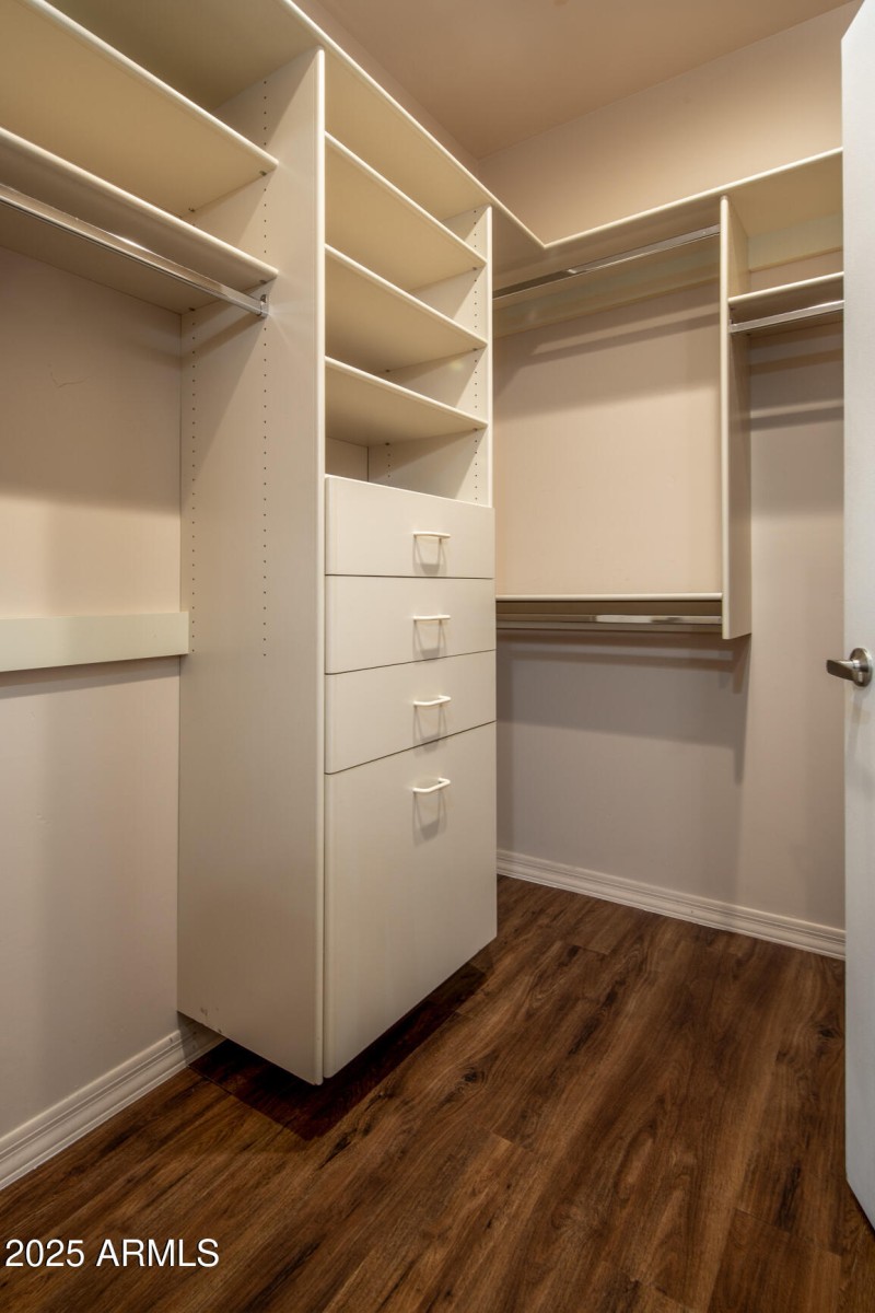 Bed 1 Walk-in Closet