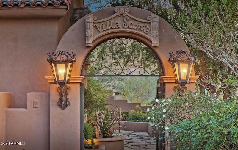 Private Entrance