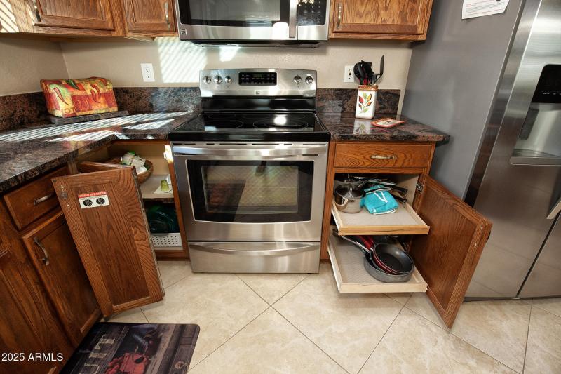 026_17738NPhoenicianDr