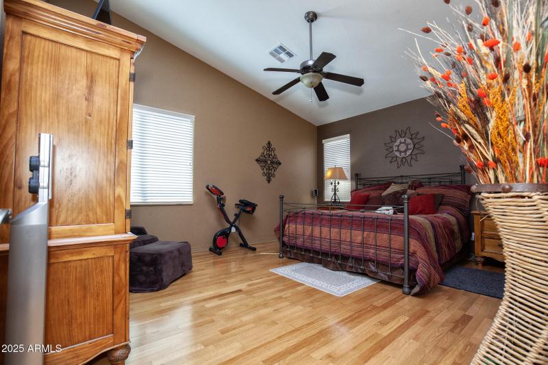 035_17738NPhoenicianDr