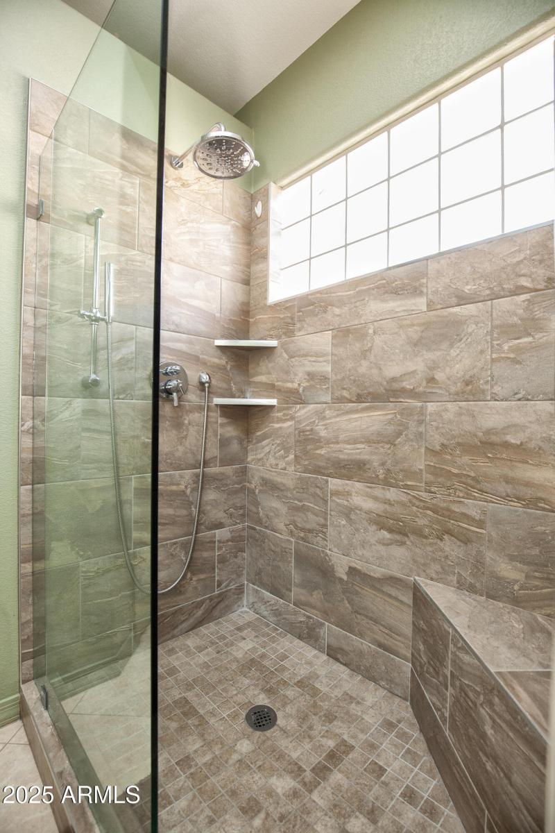 045_17738NPhoenicianDr