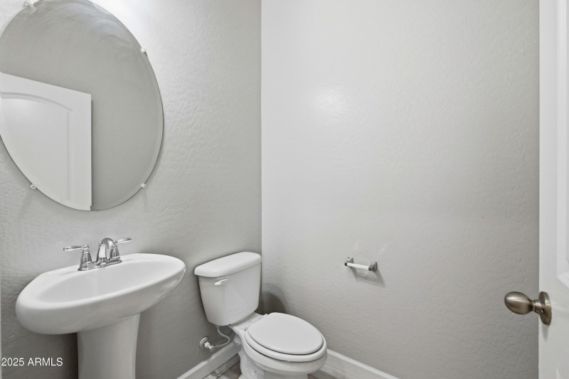3m half bathroom