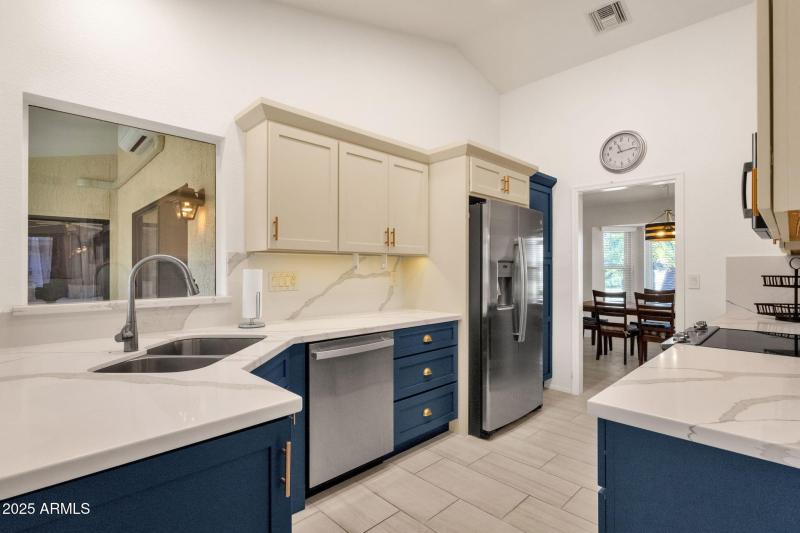 16-web-or-mls-14627-w-trading-post-dr