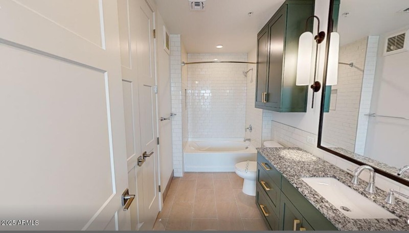2nd Master Bath