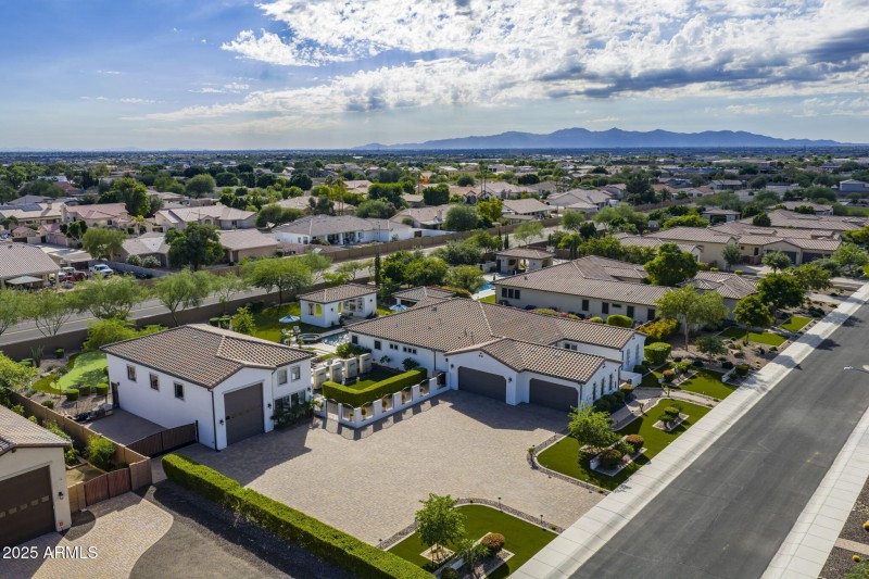 98-web-or-mls-DJI_20251022144433_0025_D