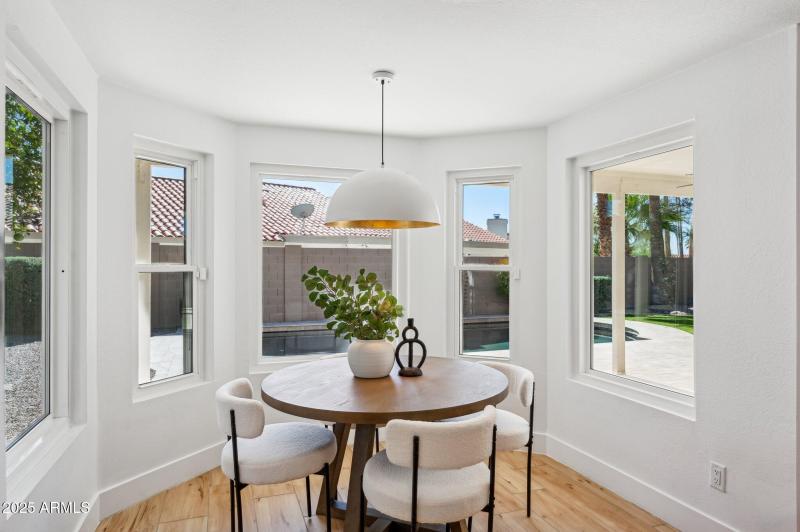 Airy eat-in kitchen