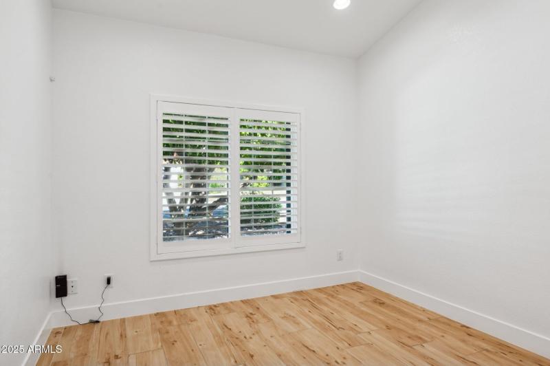 Guest room 2, large new windows