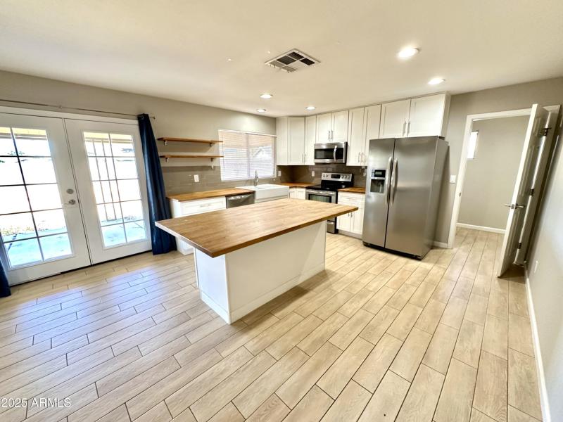 Photo Nov 07 2023, 11 26 34 AM