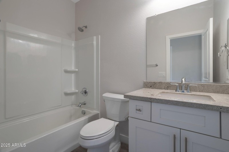 12-web-or-mls-Qp-7844