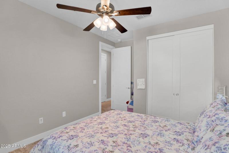 29-web-or-mls-3855 S mcqueen Rd 73-29