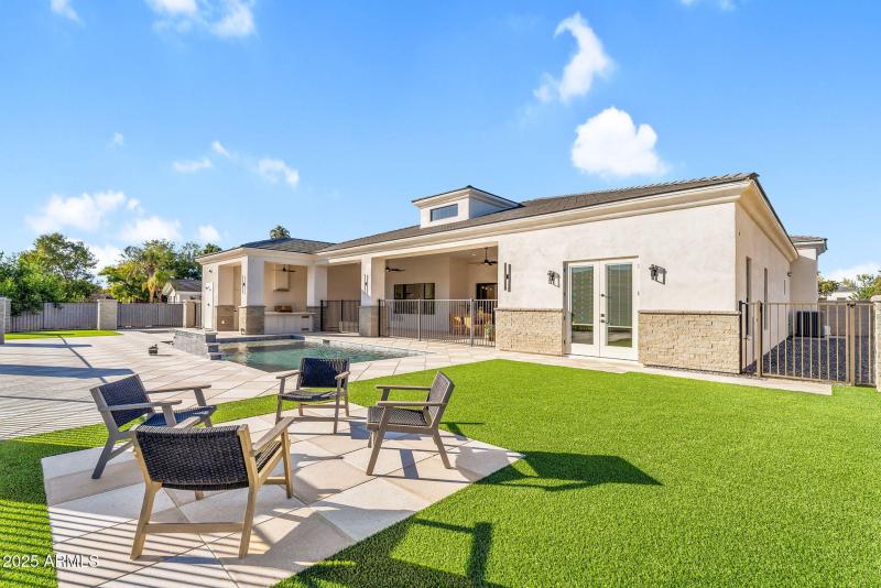 63-web-or-mls-19875 E SIlver Creek Ln-67