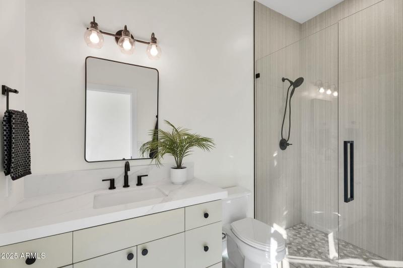 52-web-or-mls-19875 E SIlver Creek Ln-50