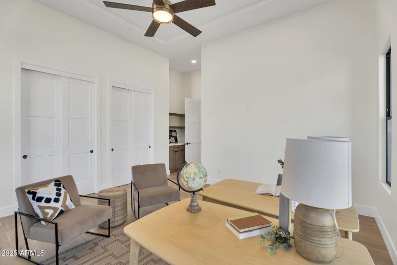 32-web-or-mls-19875 E SIlver Creek Ln-15