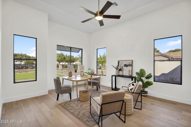 33-web-or-mls-19875 E SIlver Creek Ln-14