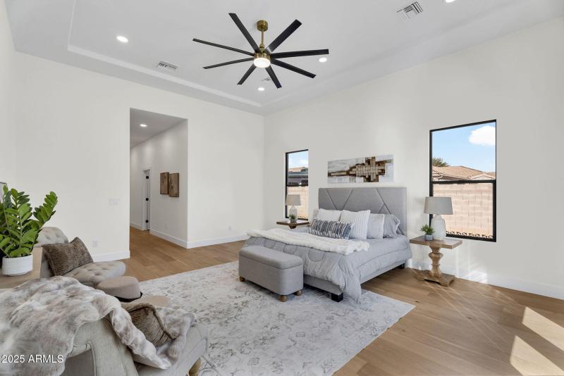 37-web-or-mls-19875 E SIlver Creek Ln-32