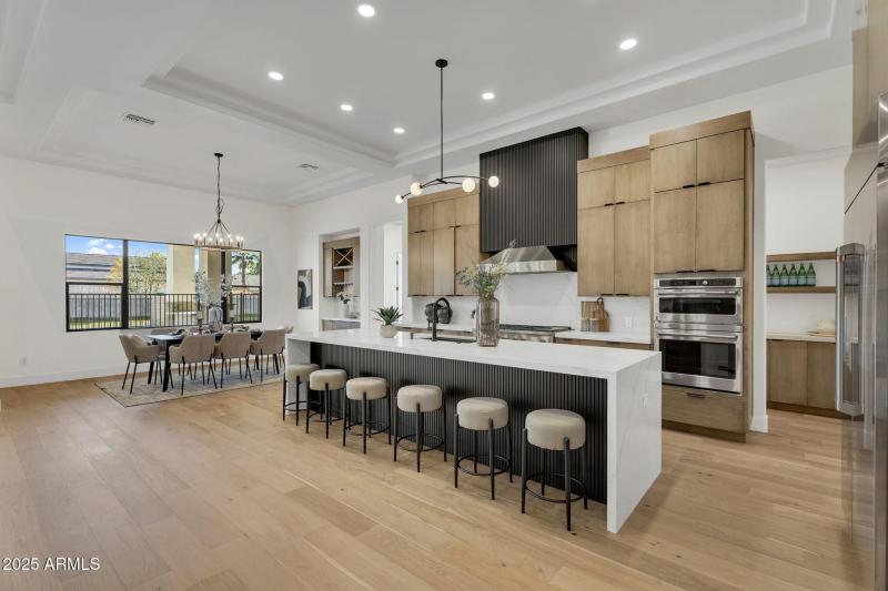 17-web-or-mls-19875 E SIlver Creek Ln-19