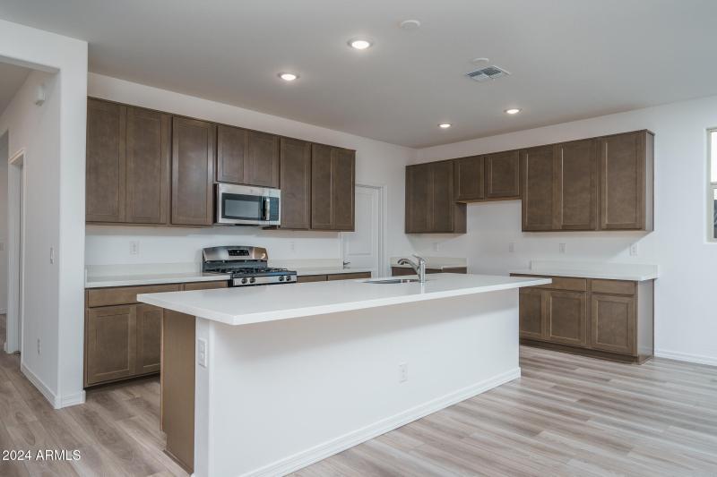 3) KITCHEN
