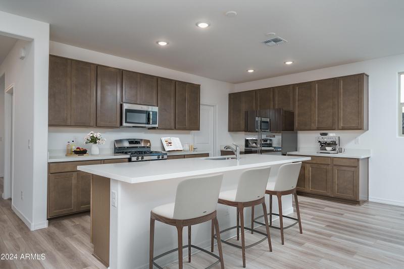 3A) KITCHEN