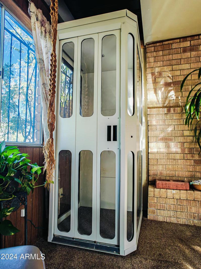 Working elevator