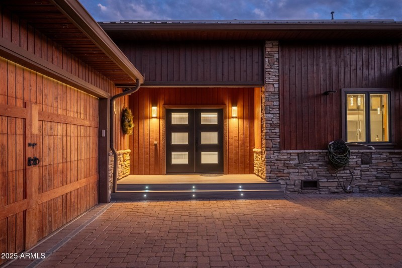 203 S Crescent Moon - 67