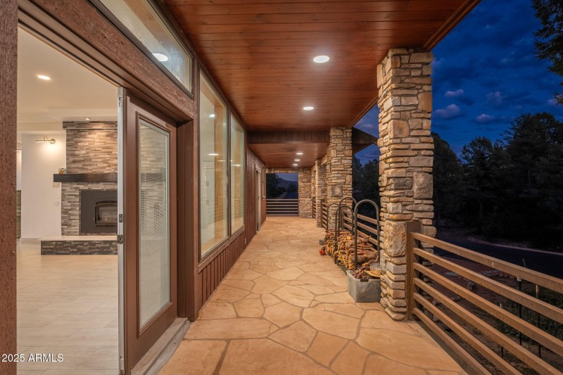 203 S Crescent Moon - 72