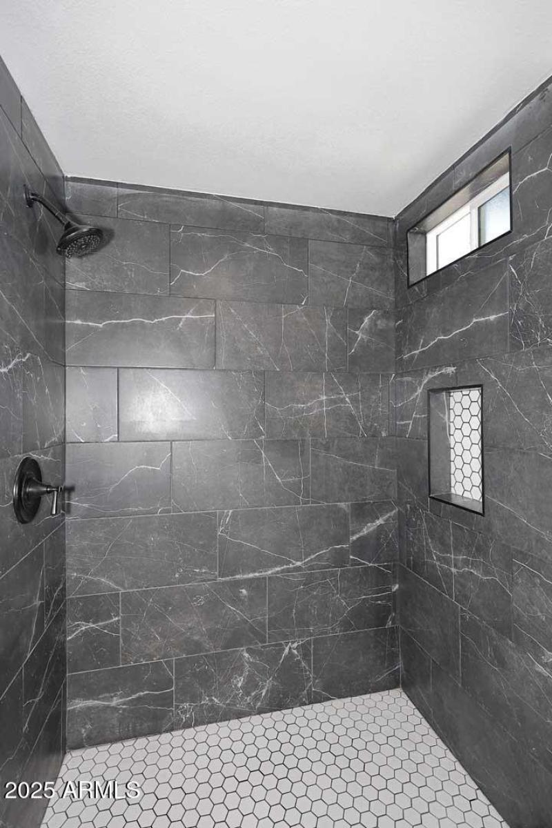 Casita-Shower