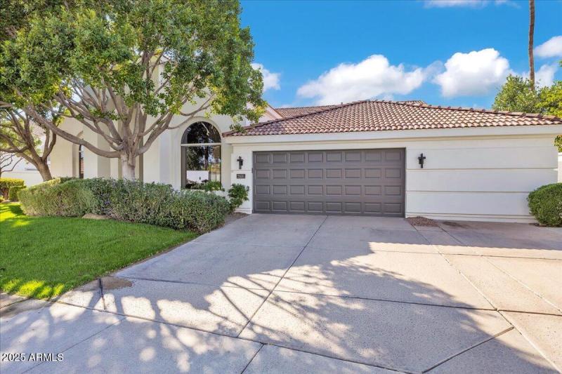 01-9606_N_117th_St42