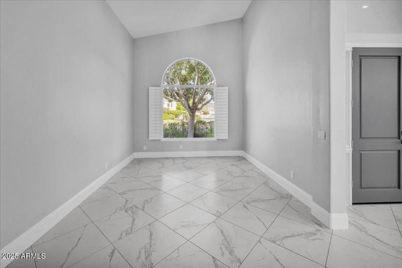 39-9606_N_117th_St30