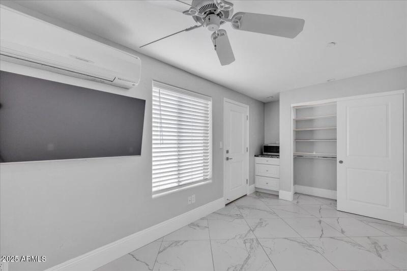 42-9606_N_117th_St33