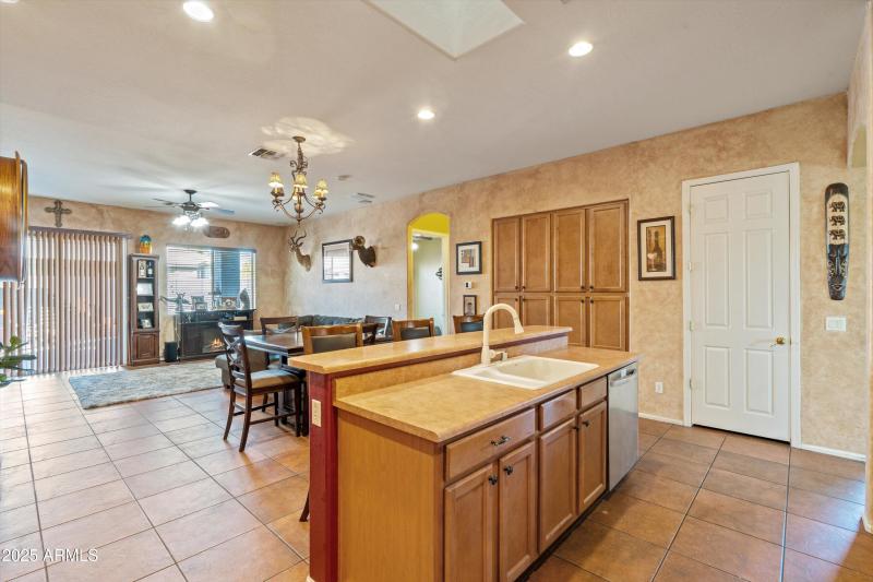12-Kitchen to Breakfast Nook